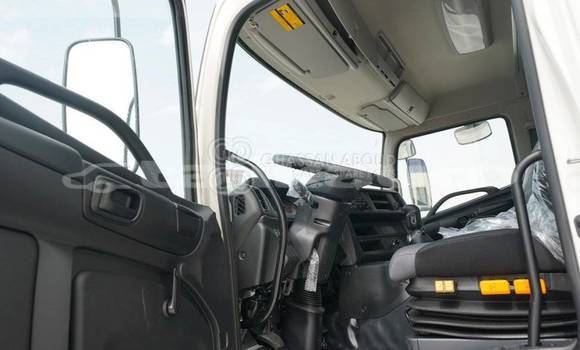 Buy New Hino SV White Truck in Import - Dubai in Dushanbe Buy New Hino SV White Truck in Import - Dubai in Dushanbe