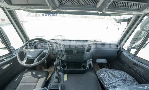 Buy New Iveco Trakker White Truck in Import - Dubai in Dushanbe Buy New Iveco Trakker White Truck in Import - Dubai in Dushanbe