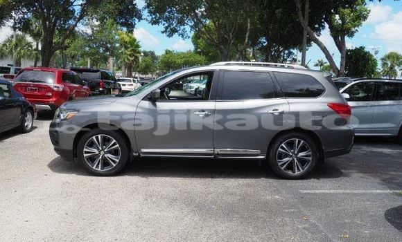 Buy Used Nissan Pathfinder White Car in Dushanbe in Dushanbe Buy Used Nissan Pathfinder White Car in Dushanbe in Dushanbe