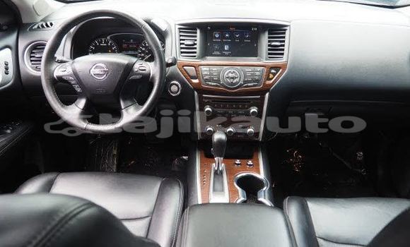 Buy Used Nissan Pathfinder White Car in Farkhor in Khatlon Buy Used Nissan Pathfinder White Car in Farkhor in Khatlon