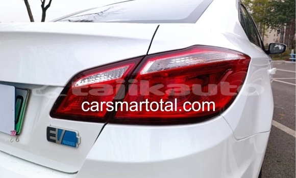 Buy Used Changan Eado White Car in Dushanbe in Dushanbe Buy Used Changan Eado White Car in Dushanbe in Dushanbe