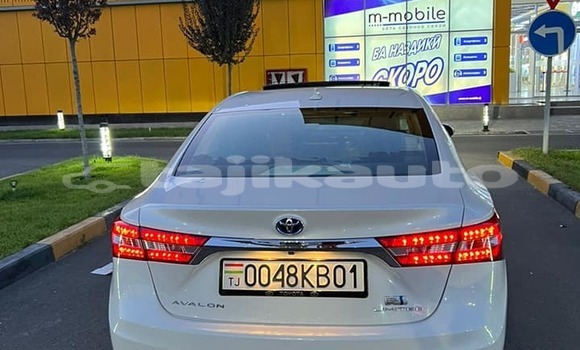 Buy Used Toyota Avalon White Car in Dushanbe in Dushanbe Buy Used Toyota Avalon White Car in Dushanbe in Dushanbe
