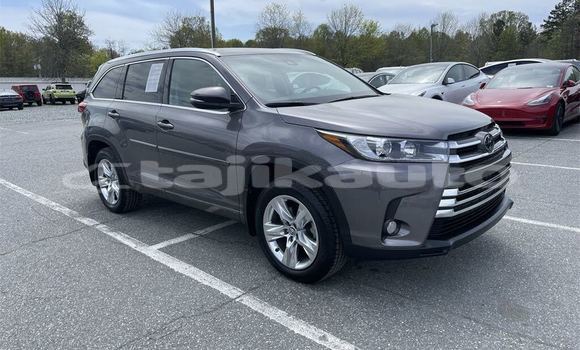 Buy Used Toyota Highlander Other Car in Chkalov in Sughd Buy Used Toyota Highlander Other Car in Chkalov in Sughd