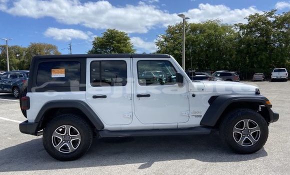 Buy Used Jeep Wrangler White Car in Dangara in Khatlon
