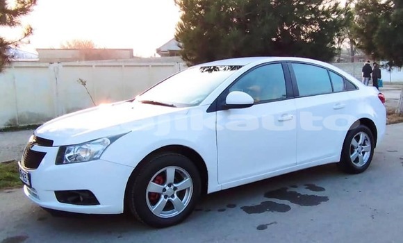 Buy Used Chevrolet Cruze White Car in Chorku in Sughd Buy Used Chevrolet Cruze White Car in Chorku in Sughd