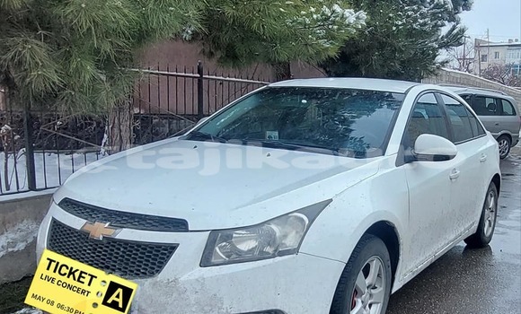 Buy Used Chevrolet Cruze White Car in Dangara in Khatlon