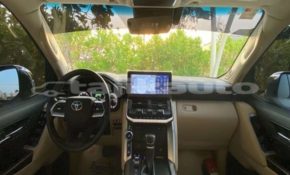 Buy Used Toyota Land Cruiser White Car in Buston in Sughd Buy Used Toyota Land Cruiser White Car in Buston in Sughd