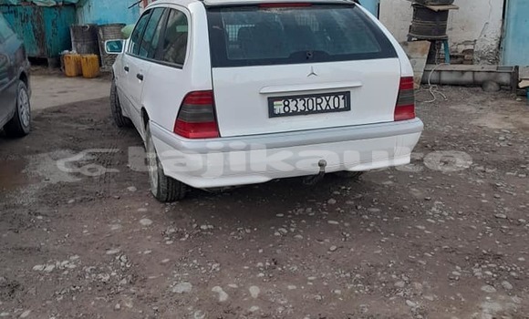 Buy Used Mercedes Viano White Car in Chkalov in Sughd Buy Used Mercedes Viano White Car in Chkalov in Sughd