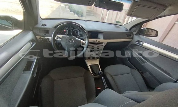 Buy Used Toyota ISis Black Car in Buston in Sughd Buy Used Toyota ISis Black Car in Buston in Sughd