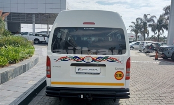 Buy Used Toyota Hiace White Car in Dushanbe in Dushanbe Buy Used Toyota Hiace White Car in Dushanbe in Dushanbe