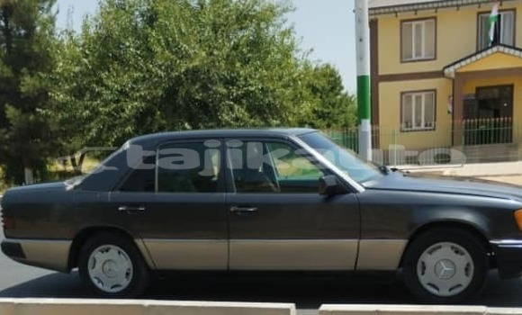 Buy Used Mercedes-Benz 190 Other Car in Chorku in Sughd Buy Used Mercedes-Benz 190 Other Car in Chorku in Sughd