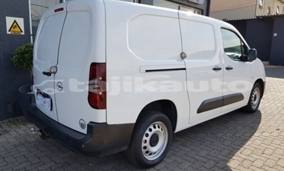 Buy Used Opel Combo White Car in Dushanbe in Dushanbe Buy Used Opel Combo White Car in Dushanbe in Dushanbe