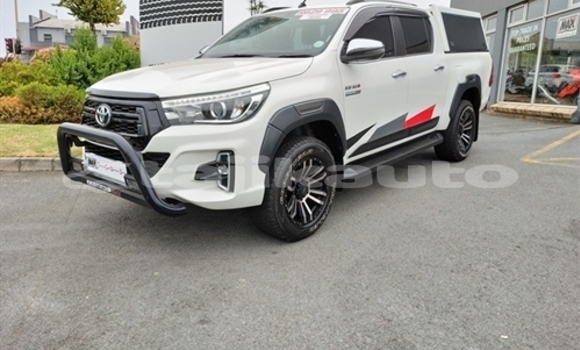 Buy Used Toyota Hilux White Car in Dushanbe in Dushanbe Buy Used Toyota Hilux White Car in Dushanbe in Dushanbe