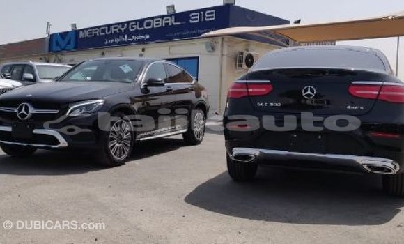 Buy Import Mercedes-Benz 190 Black Car in Import - Dubai in Dushanbe