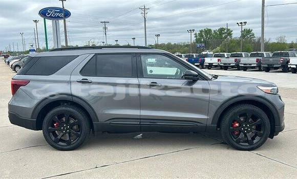 Buy Used Ford Explorer Other Car in Dushanbe in Dushanbe Buy Used Ford Explorer Other Car in Dushanbe in Dushanbe