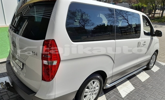 Buy Used Hyundai H1 White Car in Dushanbe in Dushanbe Buy Used Hyundai H1 White Car in Dushanbe in Dushanbe