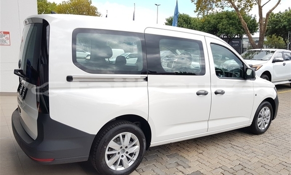 Buy Used Volkswagen Caddy White Car in Dushanbe in Dushanbe Buy Used Volkswagen Caddy White Car in Dushanbe in Dushanbe
