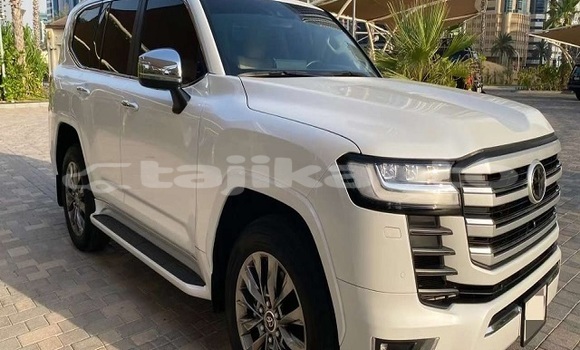 Buy Used Toyota Land Cruiser White Car in Chkalov in Sughd Buy Used Toyota Land Cruiser White Car in Chkalov in Sughd