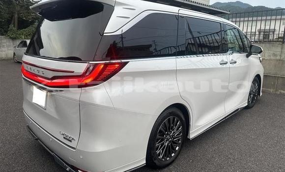 Buy Used Lexus LC White Car in Dushanbe in Dushanbe Buy Used Lexus LC White Car in Dushanbe in Dushanbe