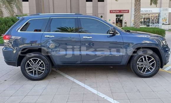 Buy Used Jeep Grand Cherokee Blue Car in Dushanbe in Dushanbe Buy Used Jeep Grand Cherokee Blue Car in Dushanbe in Dushanbe