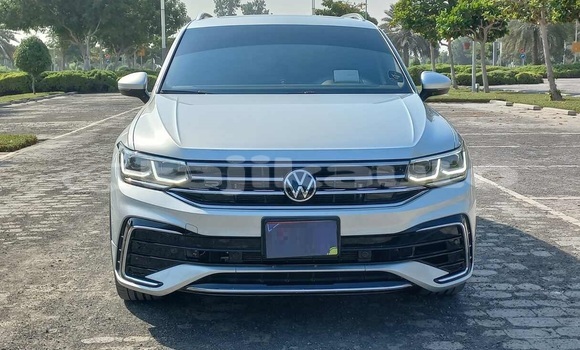 Buy Used Volkswagen Tiguan Silver Car in Dushanbe in Dushanbe Buy Used Volkswagen Tiguan Silver Car in Dushanbe in Dushanbe