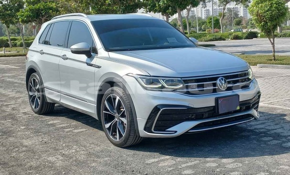 Buy Used Volkswagen Tiguan Silver Car in Dushanbe in Dushanbe Buy Used Volkswagen Tiguan Silver Car in Dushanbe in Dushanbe