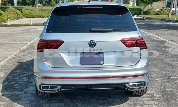 Buy Used Volkswagen Tiguan Silver Car in Dushanbe in Dushanbe Buy Used Volkswagen Tiguan Silver Car in Dushanbe in Dushanbe