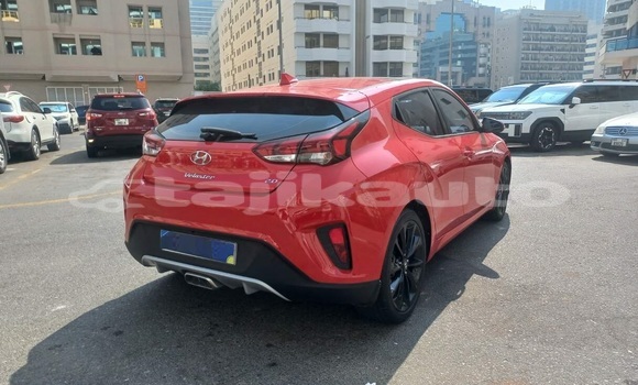 Buy Used Hyundai Veloster Red Car in Dushanbe in Dushanbe Buy Used Hyundai Veloster Red Car in Dushanbe in Dushanbe