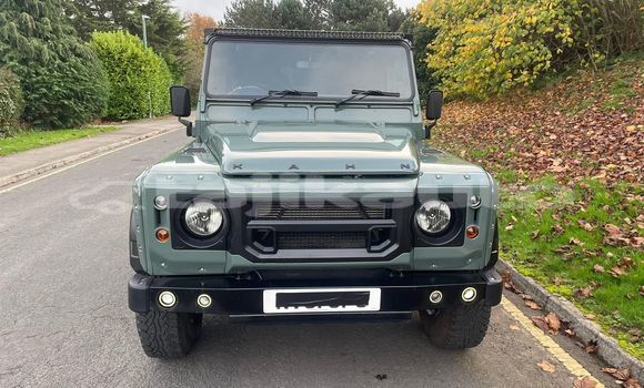 Buy Used Land Rover Defender Green Car in Dushanbe in Dushanbe Buy Used Land Rover Defender Green Car in Dushanbe in Dushanbe