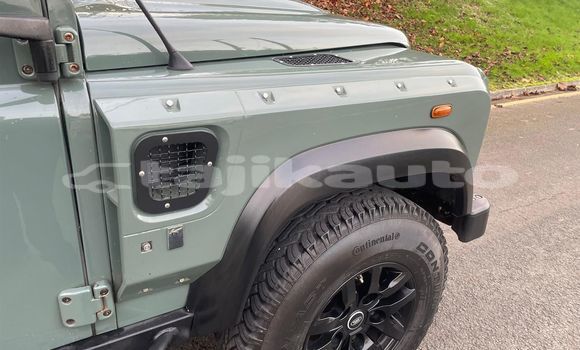 Buy Used Land Rover Defender Green Car in Dushanbe in Dushanbe Buy Used Land Rover Defender Green Car in Dushanbe in Dushanbe