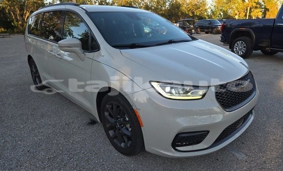 Buy Used Chrysler Pacifica White Car in Dushanbe in Dushanbe Buy Used Chrysler Pacifica White Car in Dushanbe in Dushanbe