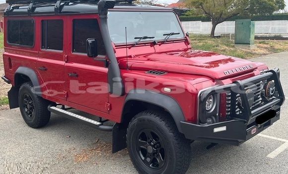 Buy Used Land Rover Defender Red Car in Dushanbe in Dushanbe