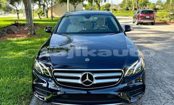 Buy Used Mercedes-Benz E–Class Blue Car in Dushanbe in Dushanbe Buy Used Mercedes-Benz E–Class Blue Car in Dushanbe in Dushanbe