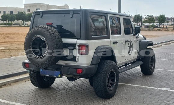 Buy Used Jeep Wrangler White Car in Dushanbe in Dushanbe Buy Used Jeep Wrangler White Car in Dushanbe in Dushanbe