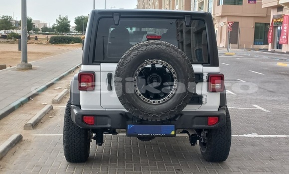 Buy Used Jeep Wrangler White Car in Dushanbe in Dushanbe Buy Used Jeep Wrangler White Car in Dushanbe in Dushanbe