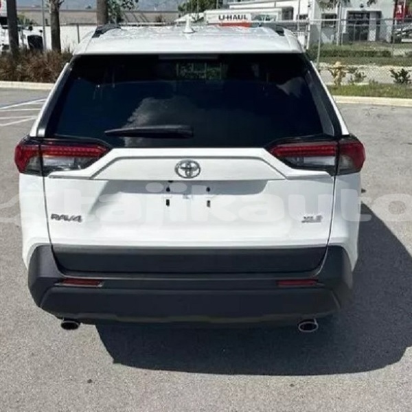 Big with watermark toyota rav4 sughd isfara 4411
