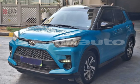 Buy Used Toyota Ractis Blue Car in Dushanbe in Dushanbe