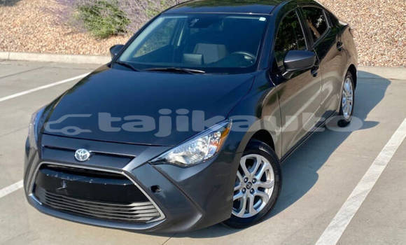 Buy Used Toyota Yaris Black Car in Dushanbe in Dushanbe