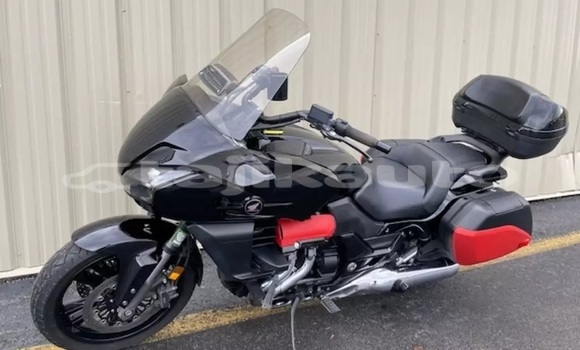 Buy Used Honda GOLD WING Black Bike in Shurob in Sughd Buy Used Honda GOLD WING Black Bike in Shurob in Sughd