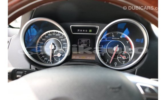 Buy Import Mercedes-Benz 190 White Car in Import - Dubai in Dushanbe