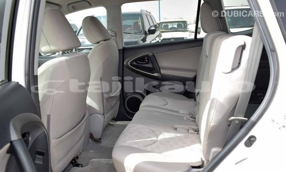 Buy Import Toyota 4Runner White Car in Import - Dubai in Dushanbe Buy Import Toyota 4Runner White Car in Import - Dubai in Dushanbe