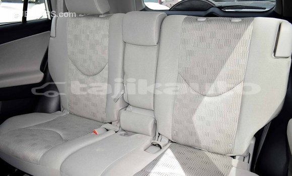 Buy Import Toyota 4Runner White Car in Import - Dubai in Dushanbe Buy Import Toyota 4Runner White Car in Import - Dubai in Dushanbe