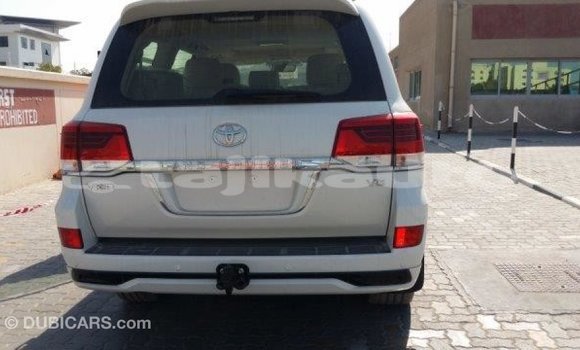 Buy Import Toyota Land Cruiser White Car in Import - Dubai in Dushanbe Buy Import Toyota Land Cruiser White Car in Import - Dubai in Dushanbe