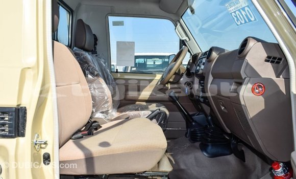 Buy Import Toyota Land Cruiser Beige Car in Import - Dubai in Dushanbe Buy Import Toyota Land Cruiser Beige Car in Import - Dubai in Dushanbe