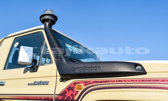 Buy Import Toyota Land Cruiser Beige Car in Import - Dubai in Dushanbe Buy Import Toyota Land Cruiser Beige Car in Import - Dubai in Dushanbe