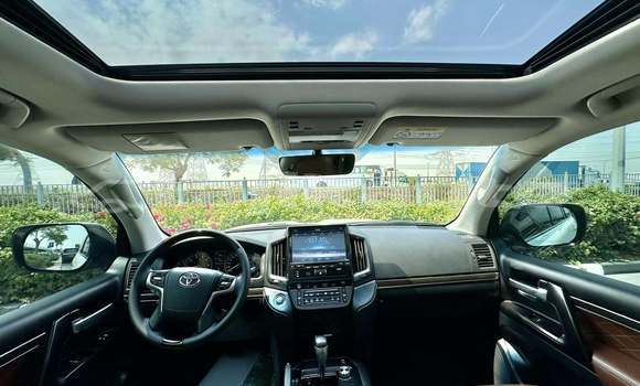 Buy Used Toyota Land Cruiser White Car in Dushanbe in Dushanbe Buy Used Toyota Land Cruiser White Car in Dushanbe in Dushanbe