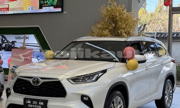 Buy New Toyota Highlander White Car in Dushanbe in Dushanbe Buy New Toyota Highlander White Car in Dushanbe in Dushanbe