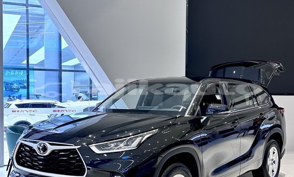 Buy New Toyota Highlander White Car in Dushanbe in Dushanbe Buy New Toyota Highlander White Car in Dushanbe in Dushanbe