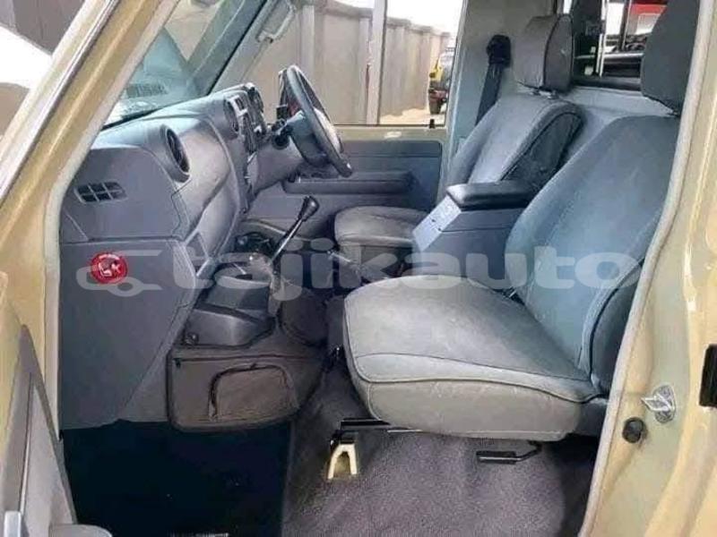 Big with watermark toyota land cruiser sughd khujand 7273