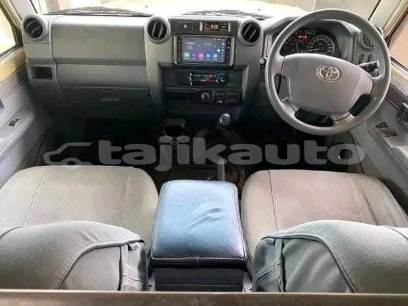 Big with watermark toyota land cruiser sughd khujand 7273